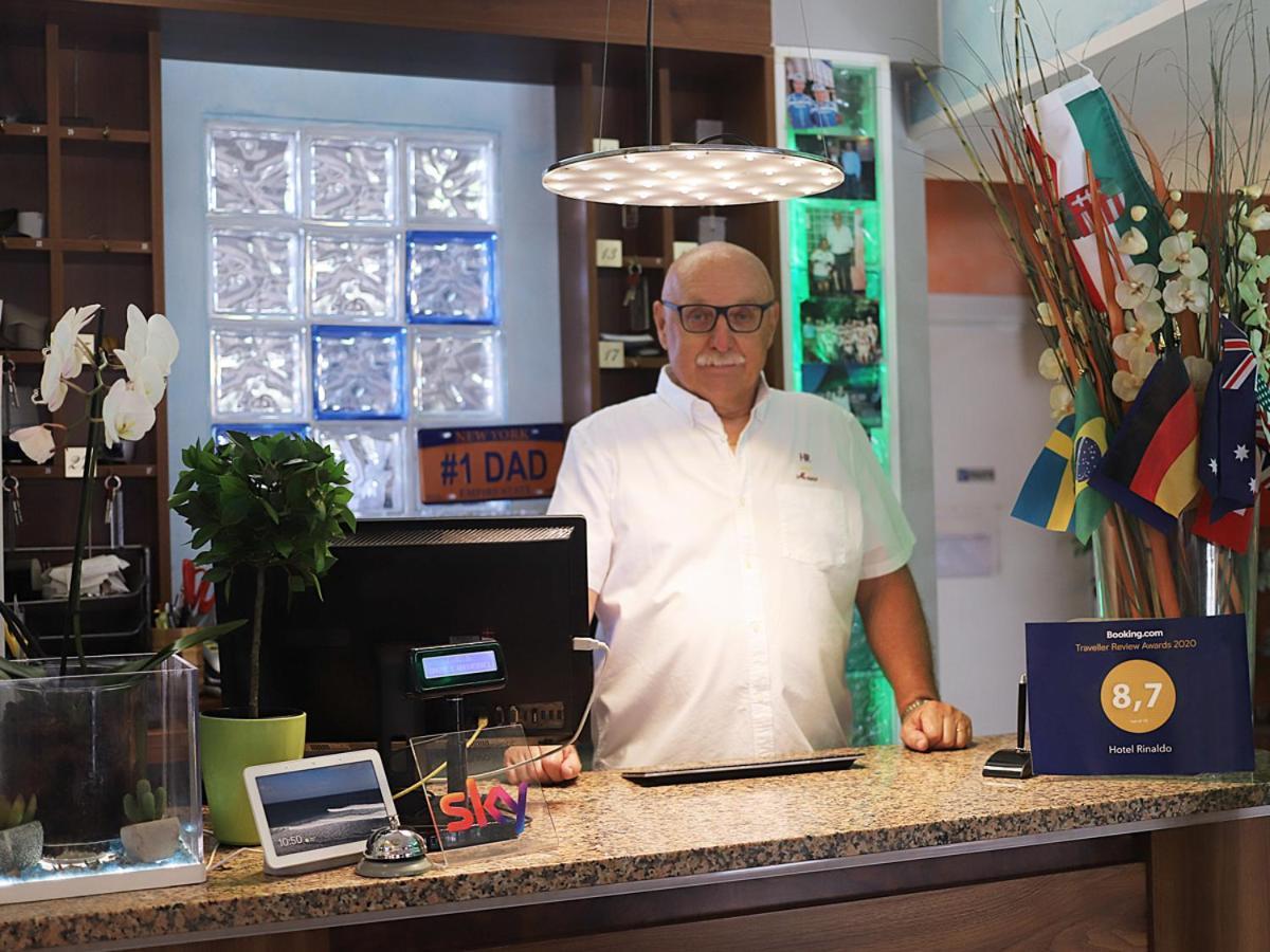בורגומאנרו Hotel & Apartments Rinaldo מראה חיצוני תמונה