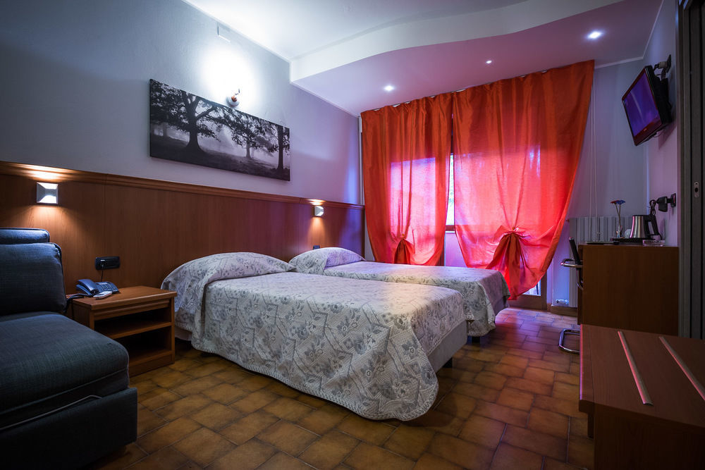 בורגומאנרו Hotel & Apartments Rinaldo מראה חיצוני תמונה